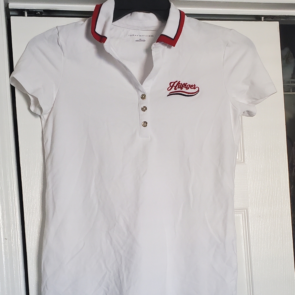 Tommy Hilfiger White Polo Shirt w Red Logo Gold Accents Collared Small Short Slv